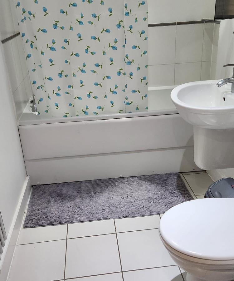 Luxury 2 Bed Apartment Excel ลอนดอน ภายนอก รูปภาพ